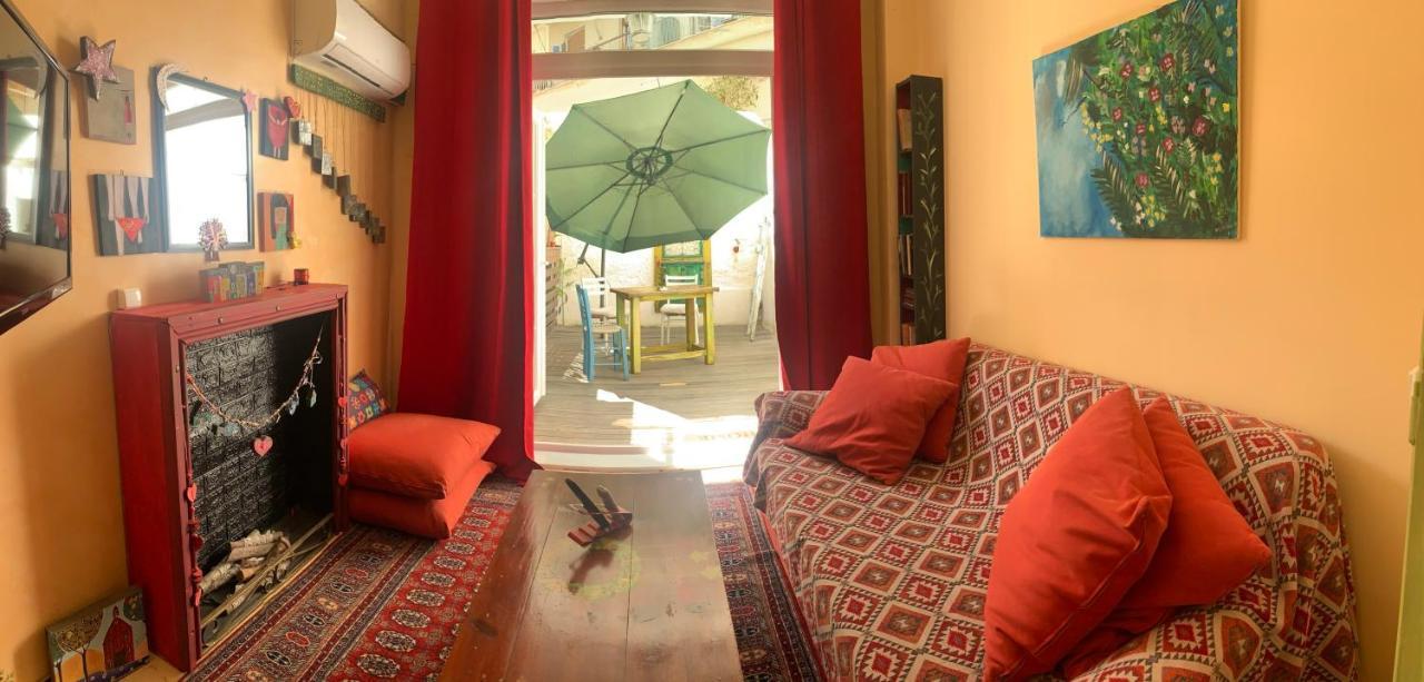 City Center Little Happy Romantic House Atene Esterno foto